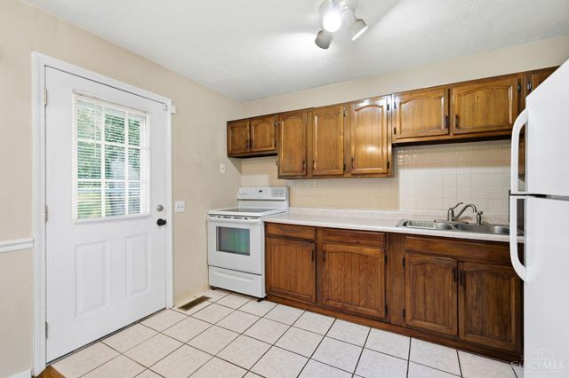 11391 Folkstone Drive, Forest Park, OH 45240