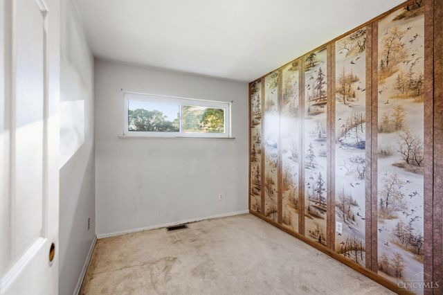 11391 Folkstone Drive, Forest Park, OH 45240