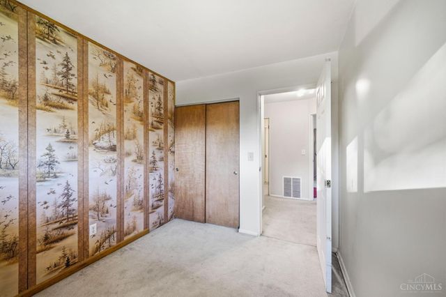 11391 Folkstone Drive, Forest Park, OH 45240
