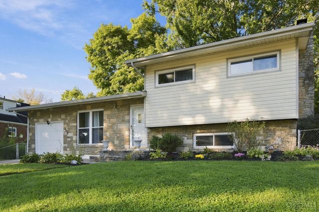 11391 Folkstone Drive, Forest Park, OH 45240