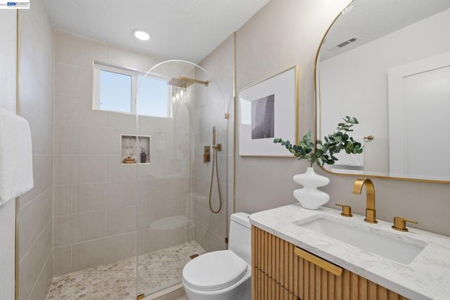 43163 Starr St, Fremont, CA 94539