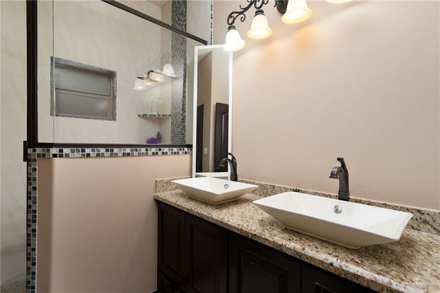 2511 Fresno Avenue, Hidalgo, TX 78557