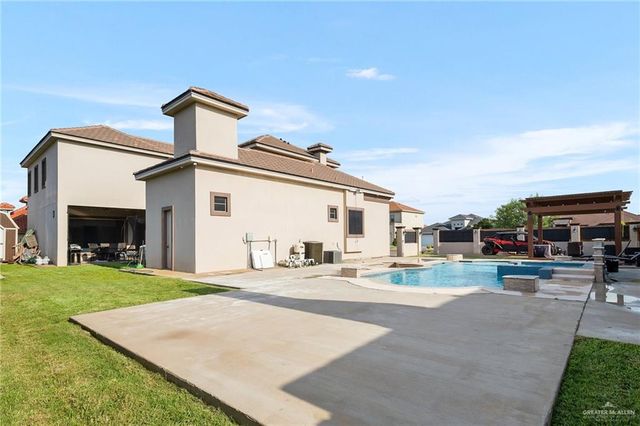 2511 Fresno Avenue, Hidalgo, TX 78557