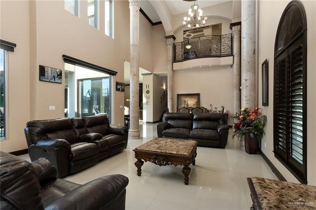 2511 Fresno Avenue, Hidalgo, TX 78557