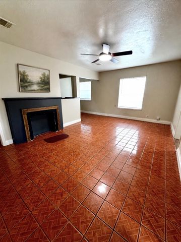 604 Spooner Street, Pasadena, TX 77506