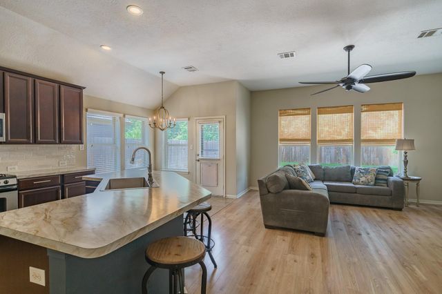 12527 Bridle Springs Lane, Houston, TX 77044