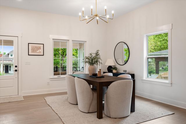 1111 Pennock Ave, Nashville, TN 37207