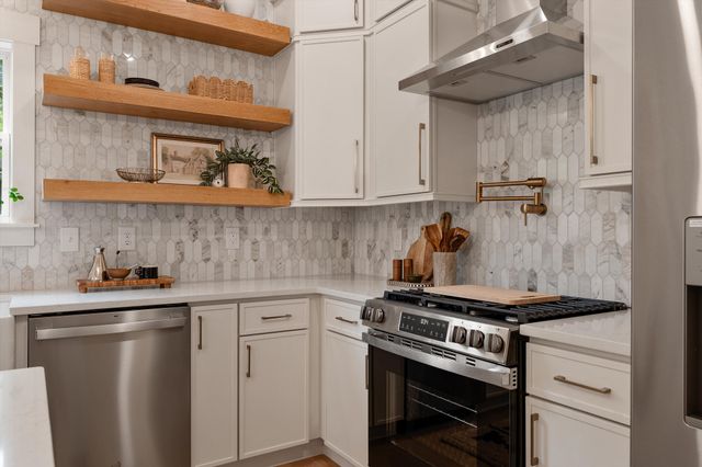 1111 Pennock Ave, Nashville, TN 37207