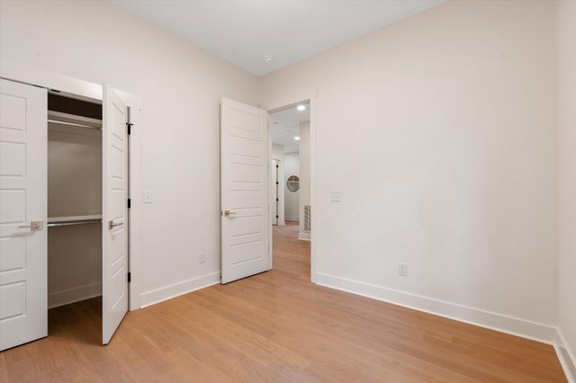 1111 Pennock Ave, Nashville, TN 37207