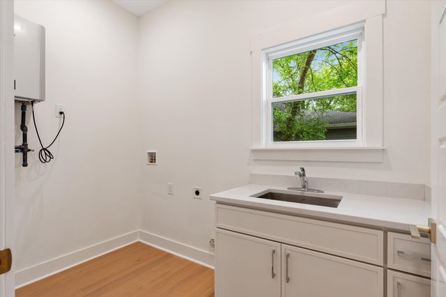 1111 Pennock Ave, Nashville, TN 37207