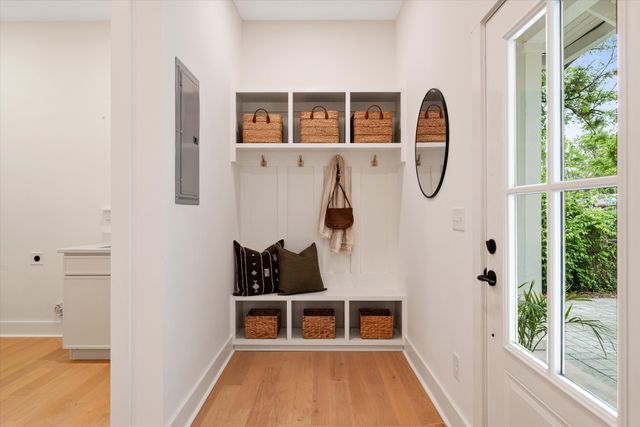 1111 Pennock Ave, Nashville, TN 37207