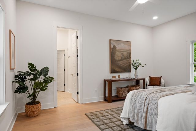 1111 Pennock Ave, Nashville, TN 37207