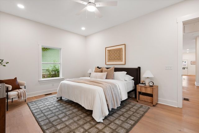 1111 Pennock Ave, Nashville, TN 37207