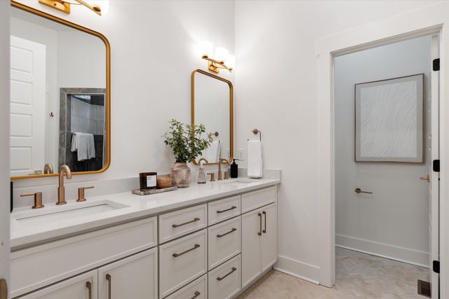 1111 Pennock Ave, Nashville, TN 37207