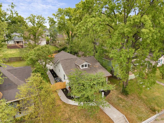1111 Pennock Ave, Nashville, TN 37207