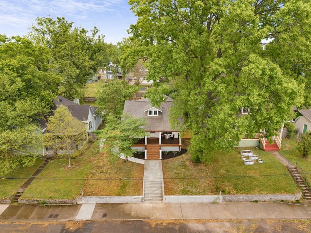 1111 Pennock Ave, Nashville, TN 37207