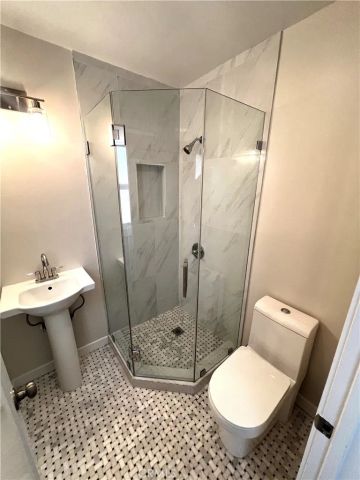 502 E 6th, Azusa, CA 91702