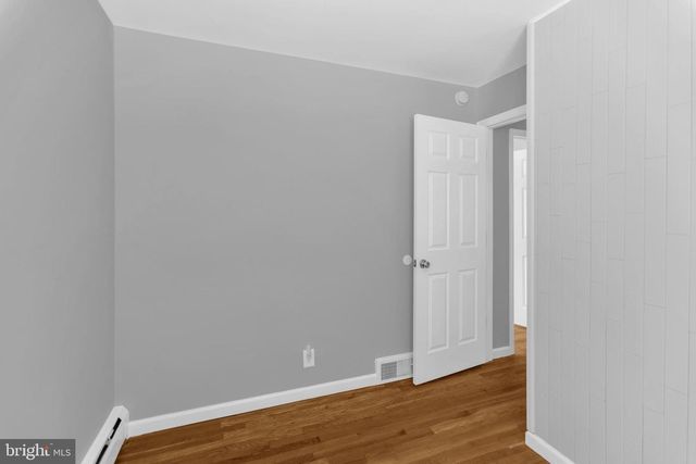 34 KENWOOD TER, Hamilton, NJ 08610