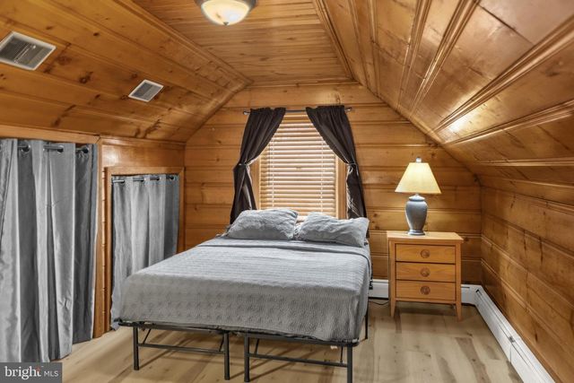 34 KENWOOD TER, Hamilton, NJ 08610