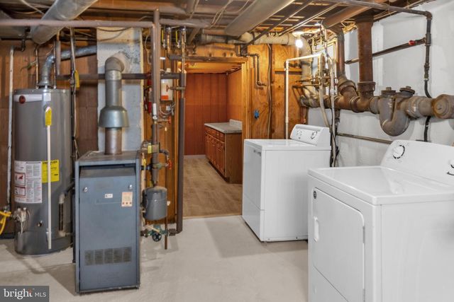 34 KENWOOD TER, Hamilton, NJ 08610