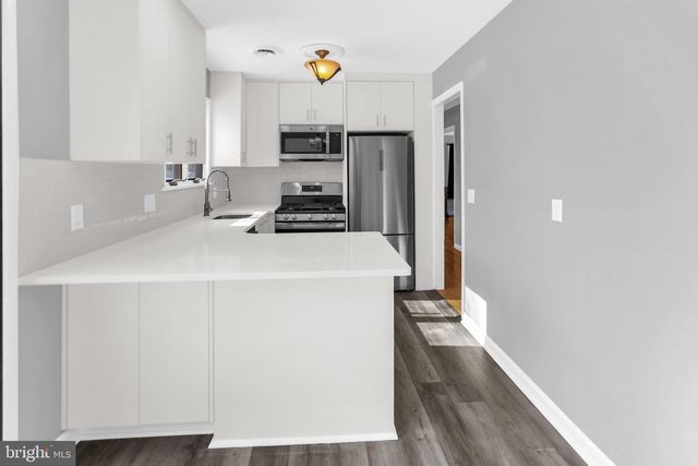 34 KENWOOD TER, Hamilton, NJ 08610