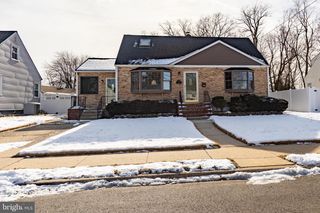 34 KENWOOD TER, Hamilton, NJ 08610