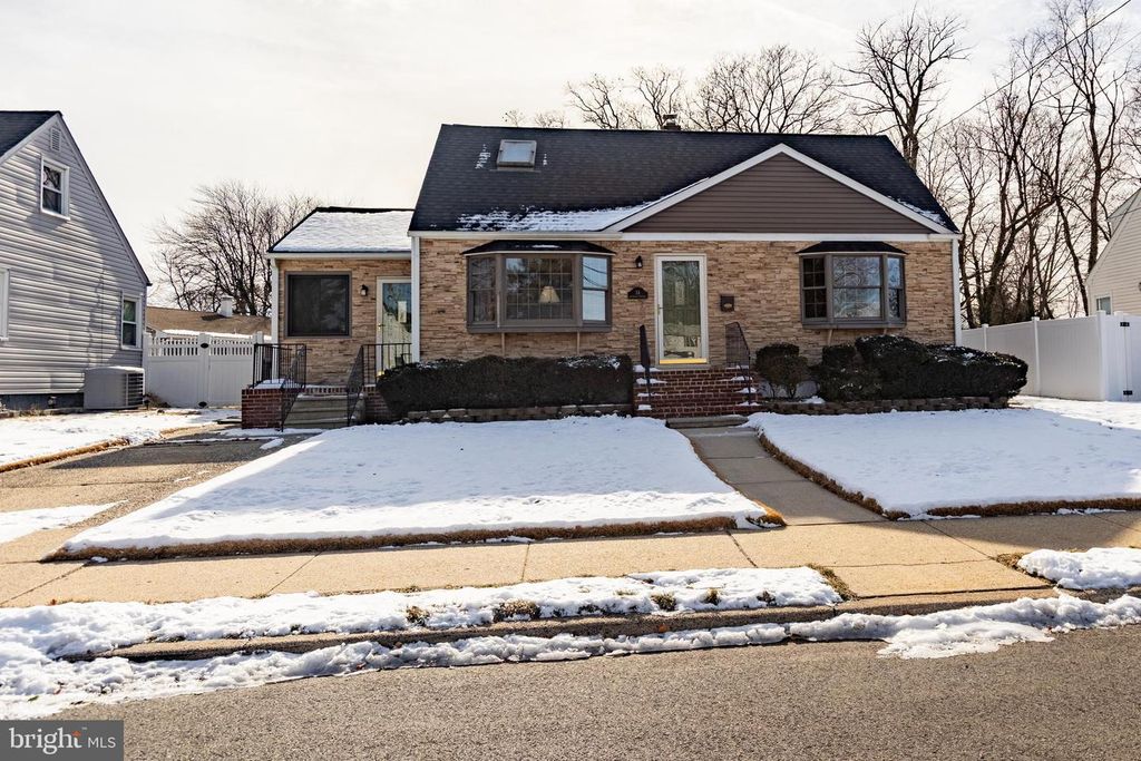 34 KENWOOD TER, Hamilton, NJ 08610