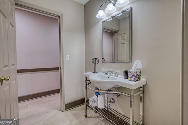 105 Meadow Trail, Social Circle, GA 30025