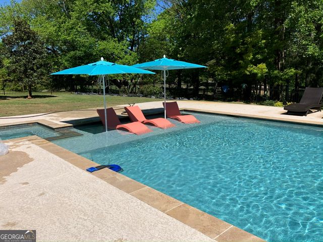 105 Meadow Trail, Social Circle, GA 30025