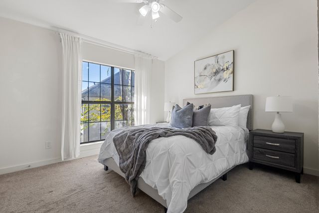 2806 Knight Street 103, Dallas, TX 75219