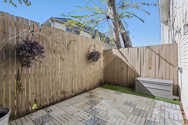 2806 Knight Street 103, Dallas, TX 75219