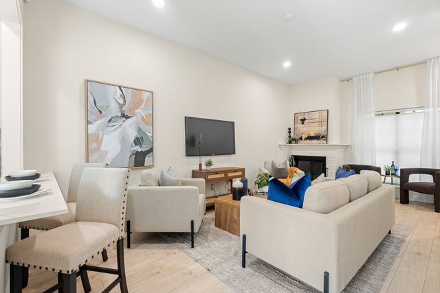 2806 Knight Street 103, Dallas, TX 75219