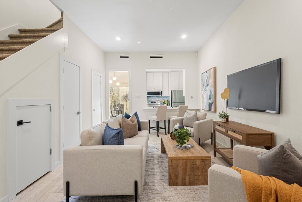 2806 Knight Street 103, Dallas, TX 75219