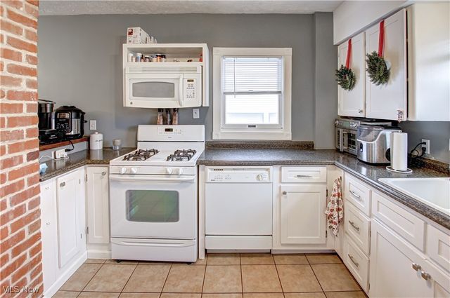 1465 Multnoma Avenue, Akron, OH 44305