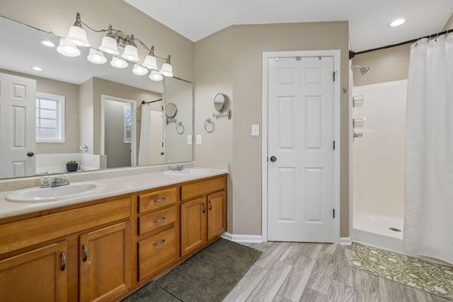 1419 Addison Drive, Clarksville, TN 37042