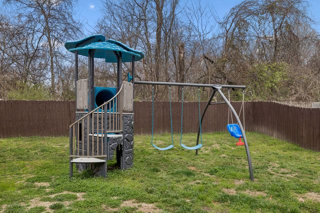 1419 Addison Drive, Clarksville, TN 37042