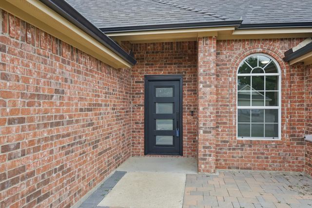 130 N Point Drive, Krum, TX 76249