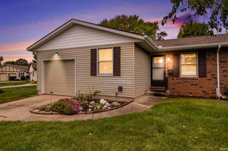 1834 St Michaels Court, South Bend, IN 46614