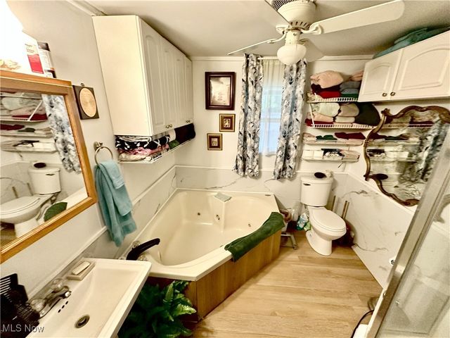 492 Beach Drive, Belpre, OH 45714