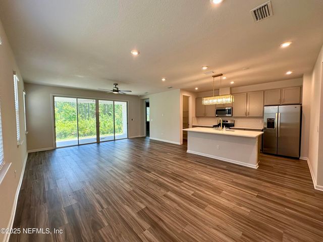 75310 WHITE RABBIT Avenue, Yulee, FL 32097