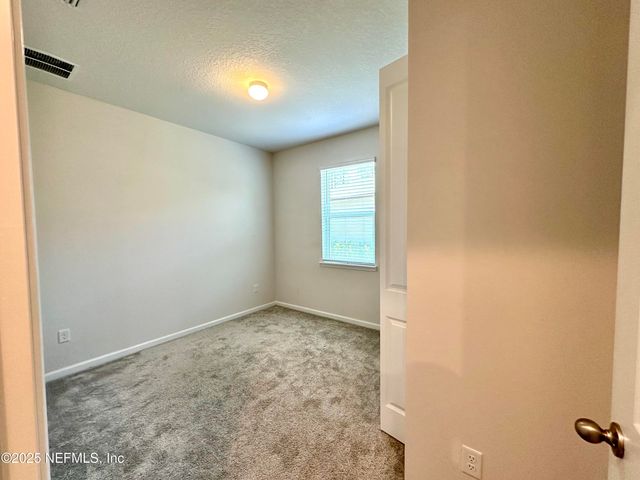 75310 WHITE RABBIT Avenue, Yulee, FL 32097