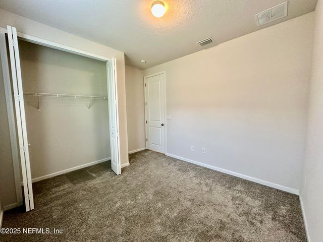 75310 WHITE RABBIT Avenue, Yulee, FL 32097