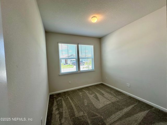 75310 WHITE RABBIT Avenue, Yulee, FL 32097