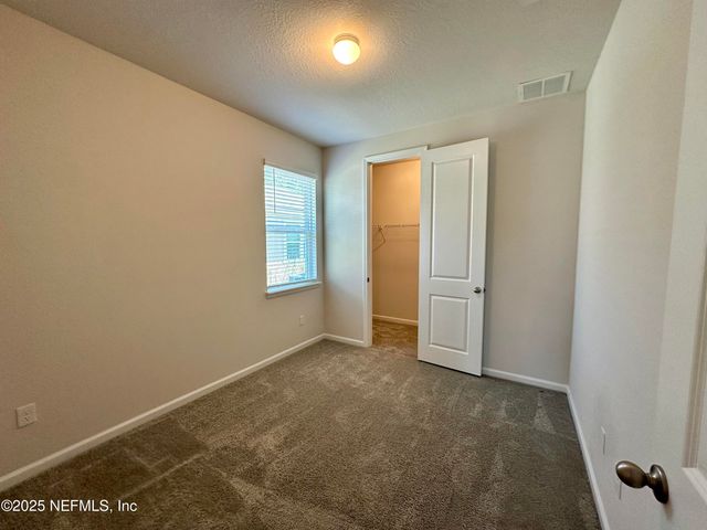 75310 WHITE RABBIT Avenue, Yulee, FL 32097