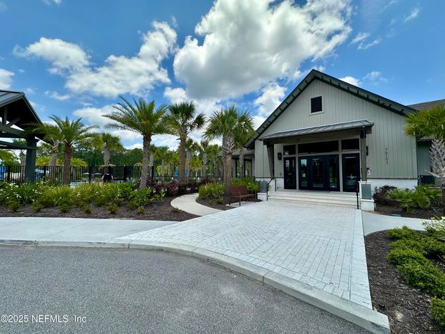 75310 WHITE RABBIT Avenue, Yulee, FL 32097