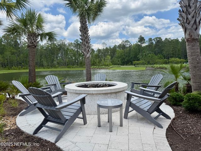 75310 WHITE RABBIT Avenue, Yulee, FL 32097