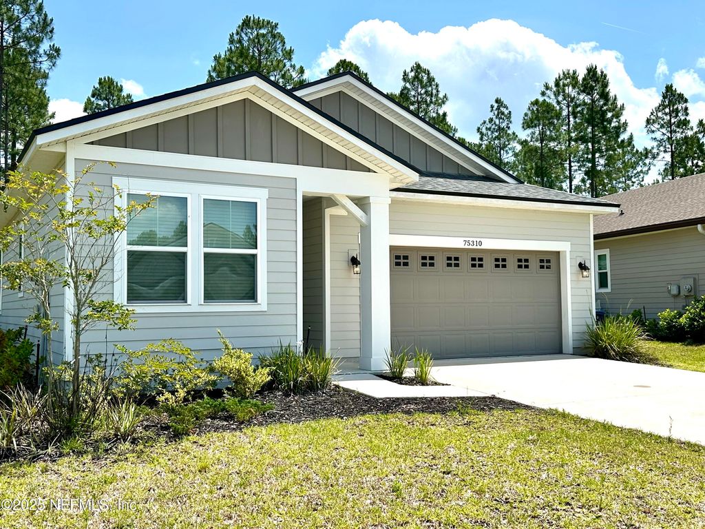 75310 WHITE RABBIT Avenue, Yulee, FL 32097