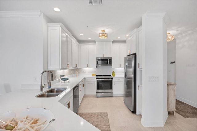 3439 79TH STREET CIRCLE W 201, Bradenton, FL 34209