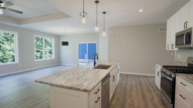 405 Ridge Court, Orfordville, WI 53576