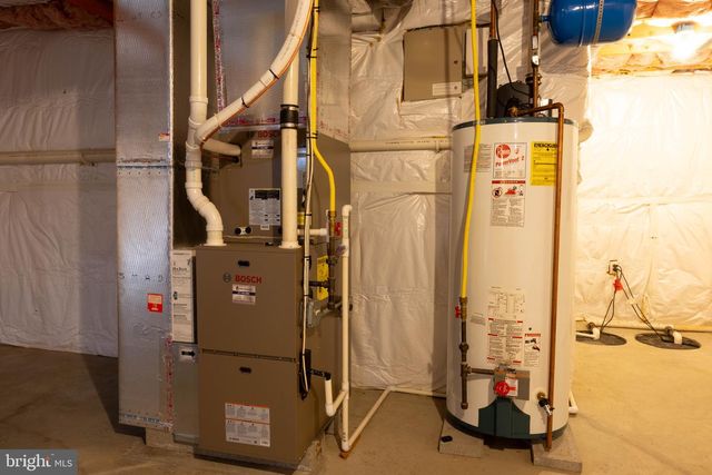 7690 CATHERINE DR, Harrisburg, PA 17111